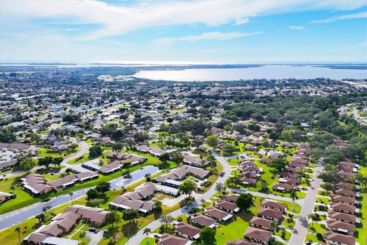 6425 Heritage Lane, Bradenton, FL 34209 Photo