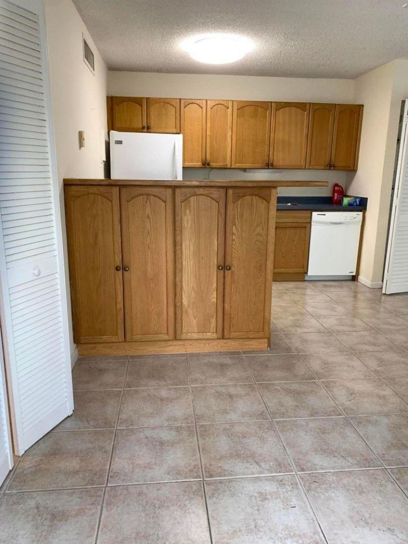 643 Executive Center Drive, Unit Q-102, West Palm Beach, FL 33401 Photo