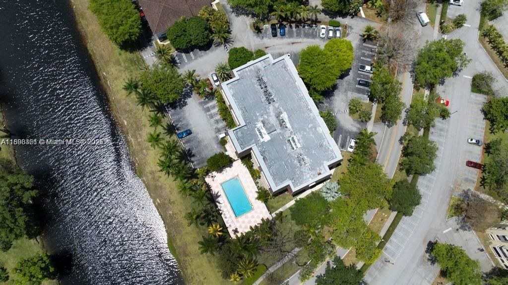 7900 Camino Cir, Unit 403, Miami, FL 33143 Photo