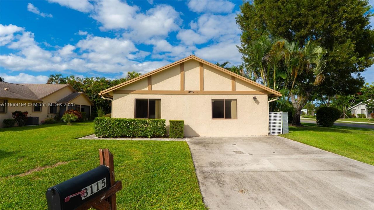 3115 NW 12th St, Delray Beach, FL 33445 Photo