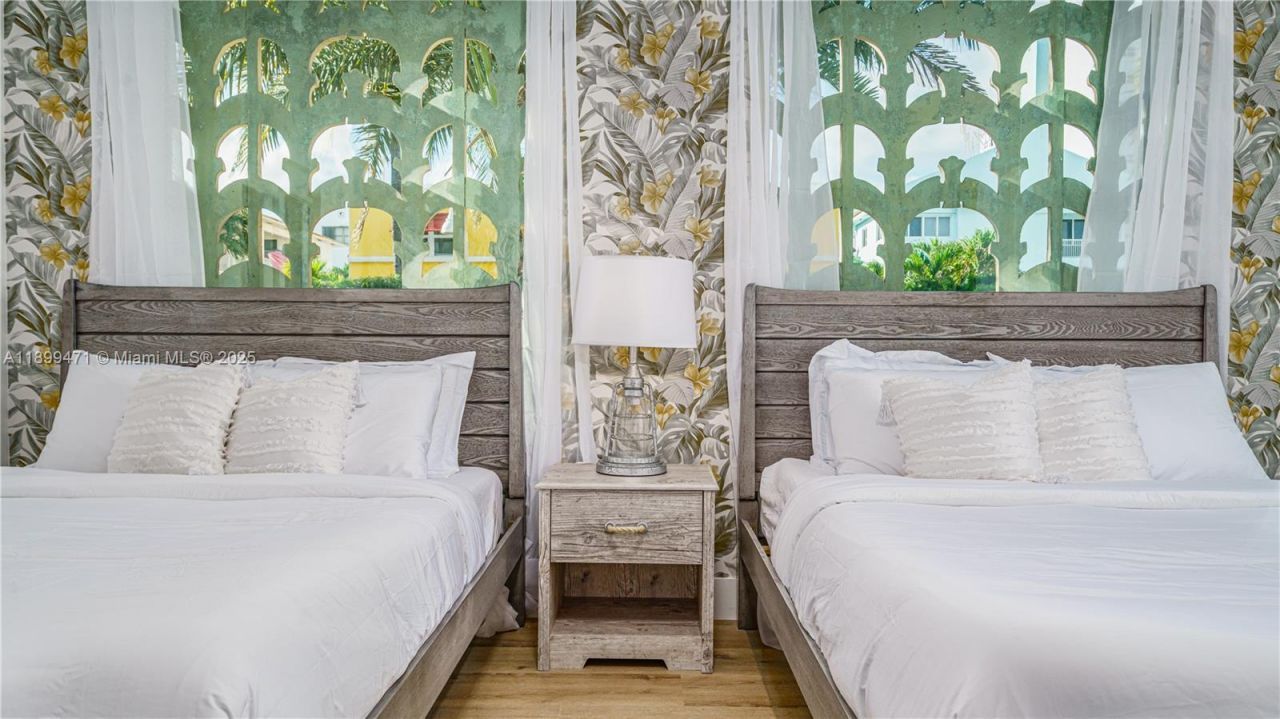 320 Polk St, Hollywood, FL 33019 Photo