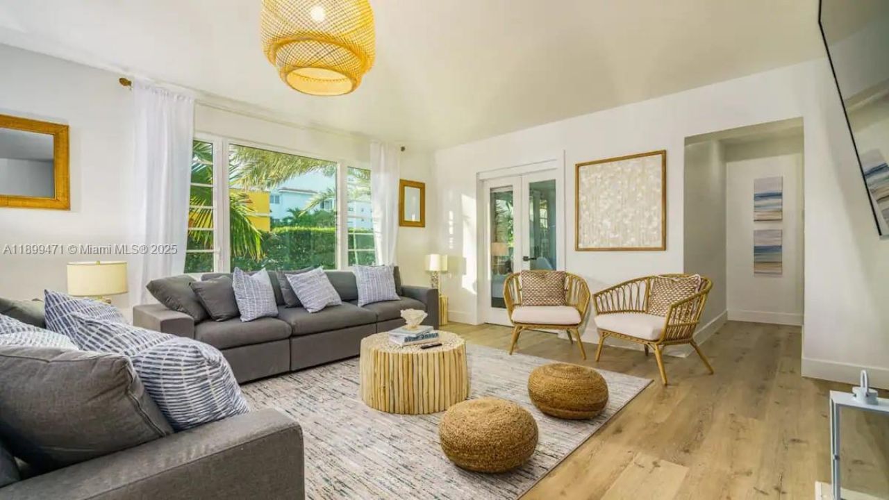 320 Polk St, Hollywood, FL 33019 Photo