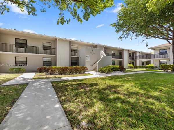 9814 W Mcnab Rd, Unit 204, Tamarac, FL 33321