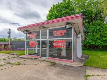 70 W CARLETON Road , Hillsdale, MI 49242