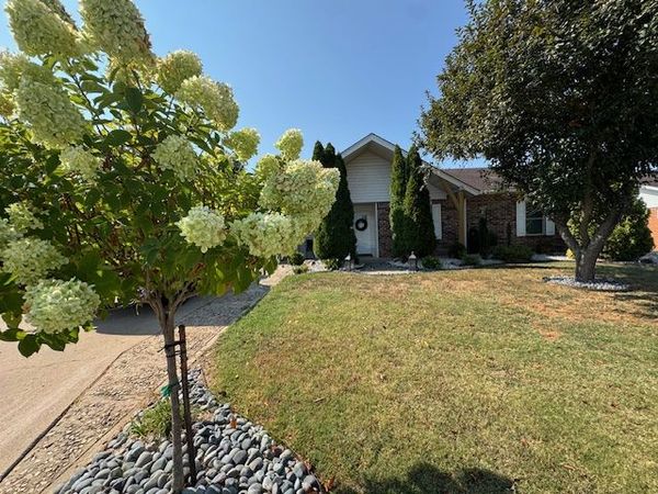 2714 W Ash Street, Rogers, AR 72758