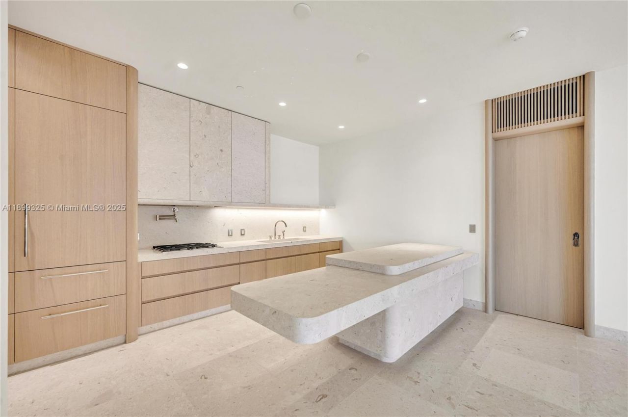 9149 Collins Ave, Unit 602, Surfside, FL 33154 Photo