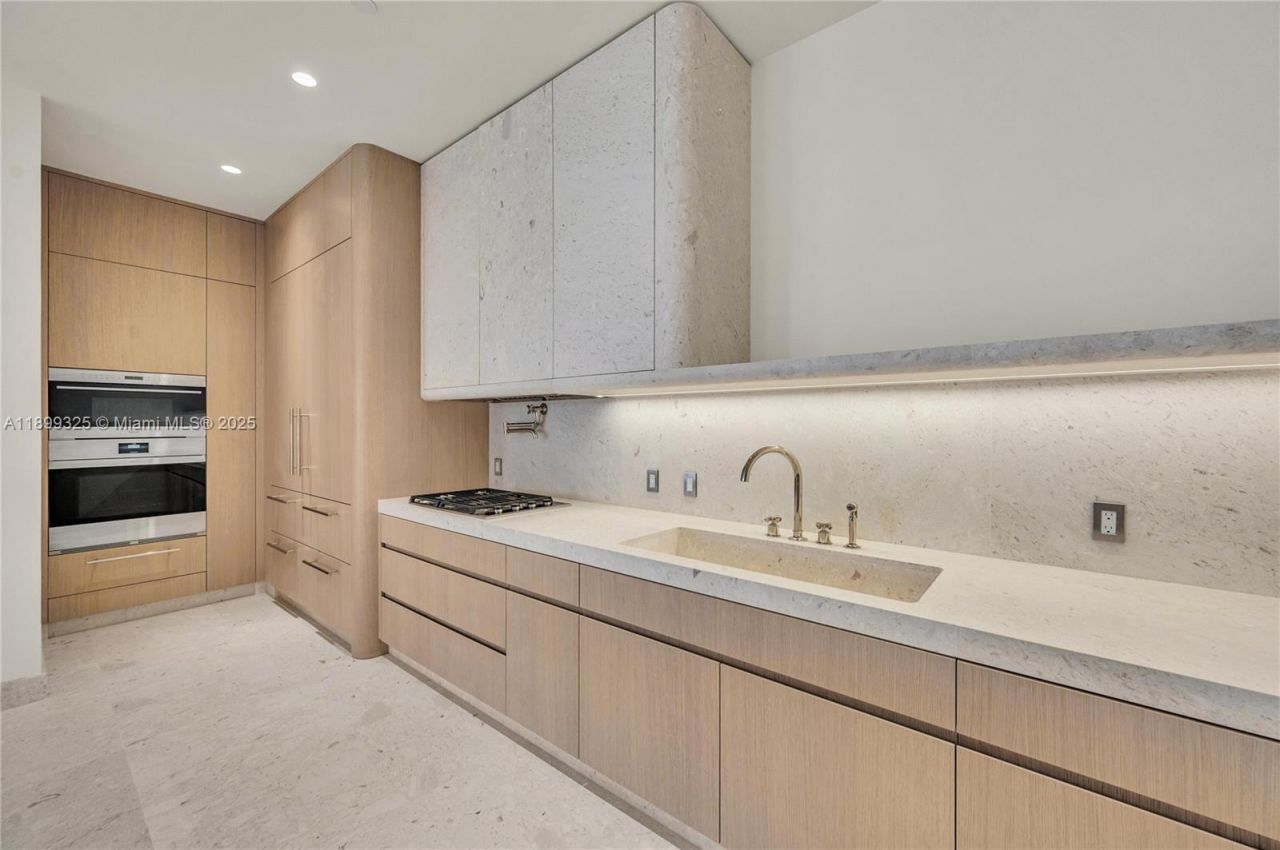 9149 Collins Ave, Unit 602, Surfside, FL 33154 Photo