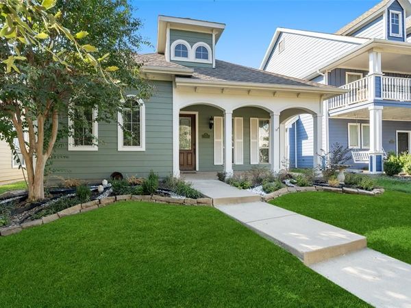 1124 Spanish Moss Drive, Savannah, TX 76227