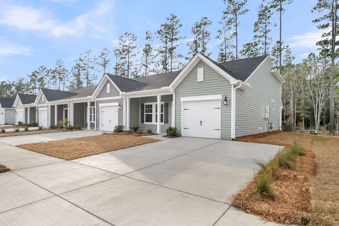 938 Dusk Drive Photo 3