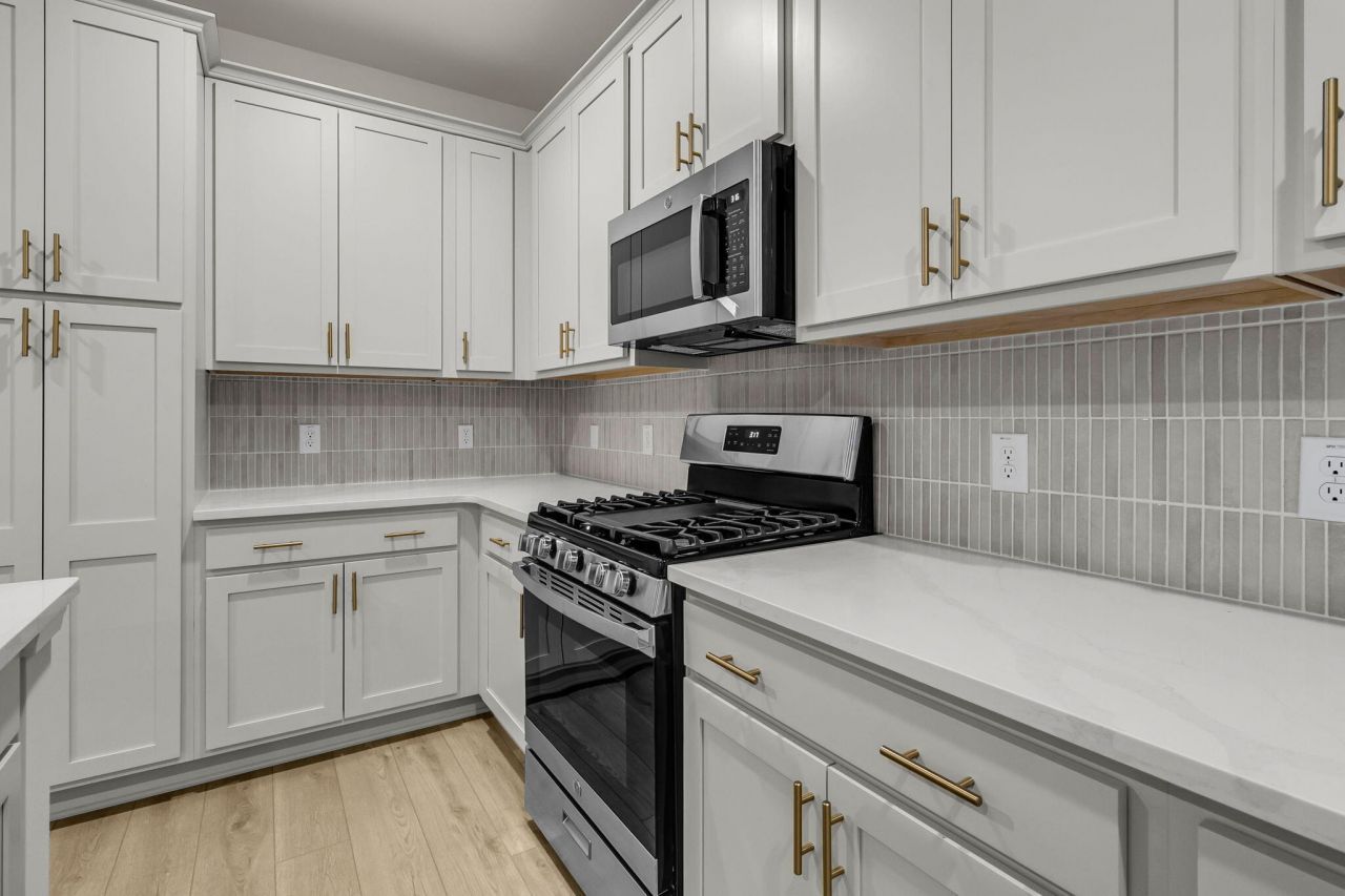 938 Dusk Drive Photo 9