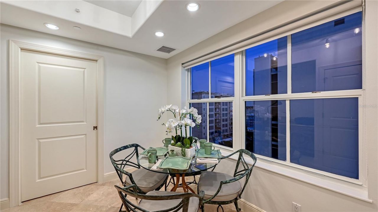 258 Golden Gate Point, Unit 801, Sarasota, FL 34236 Photo