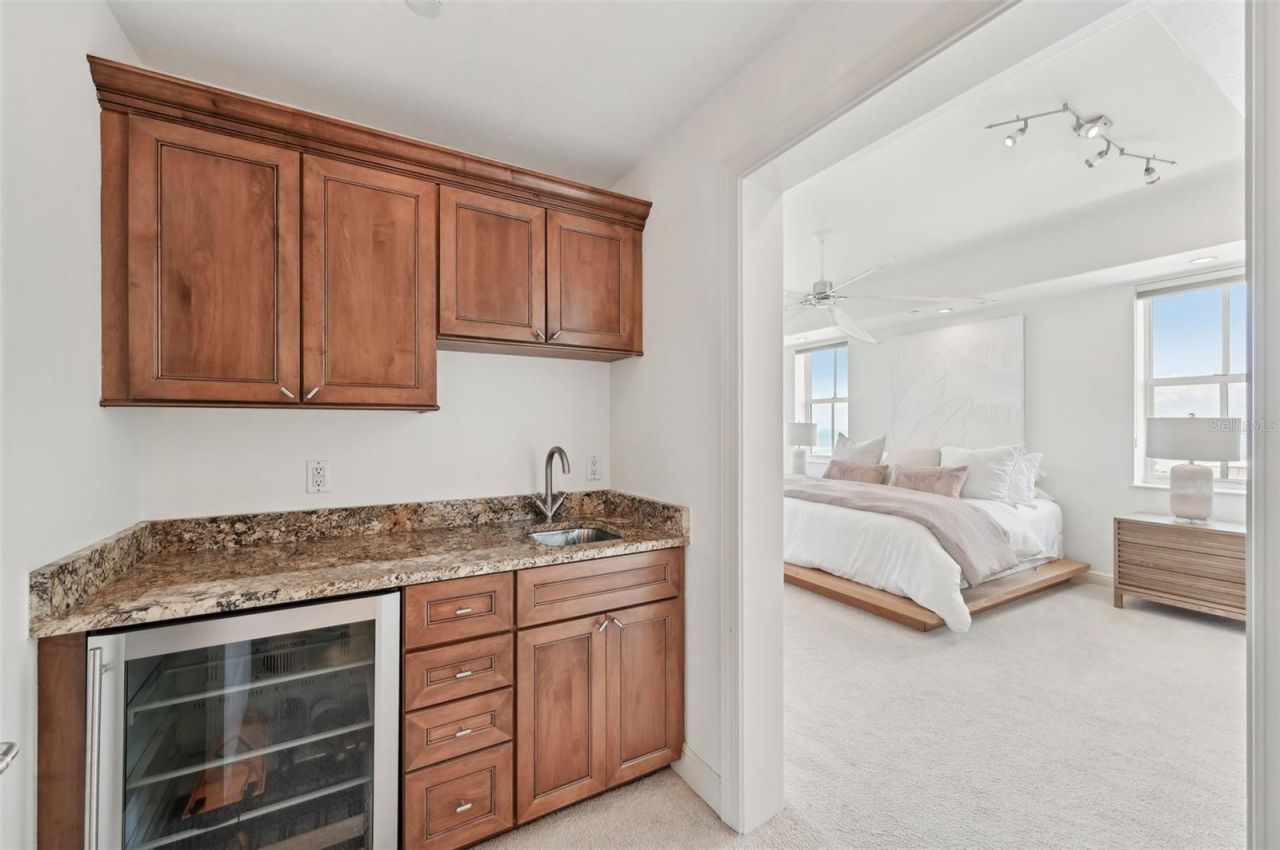 258 Golden Gate Point, Unit 801, Sarasota, FL 34236 Photo