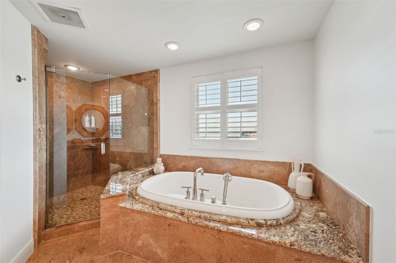 258 Golden Gate Point, Unit 801, Sarasota, FL 34236 Photo