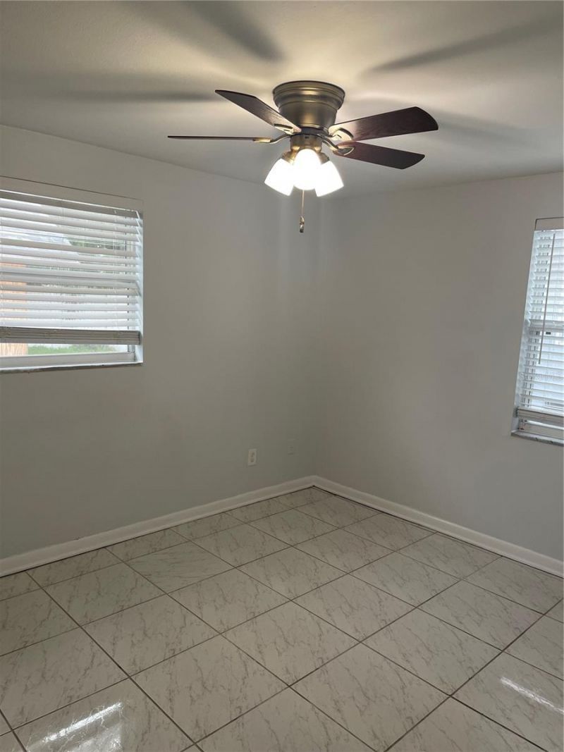 5825 N Thatcher Avenue, Tampa, FL 33614 Photo