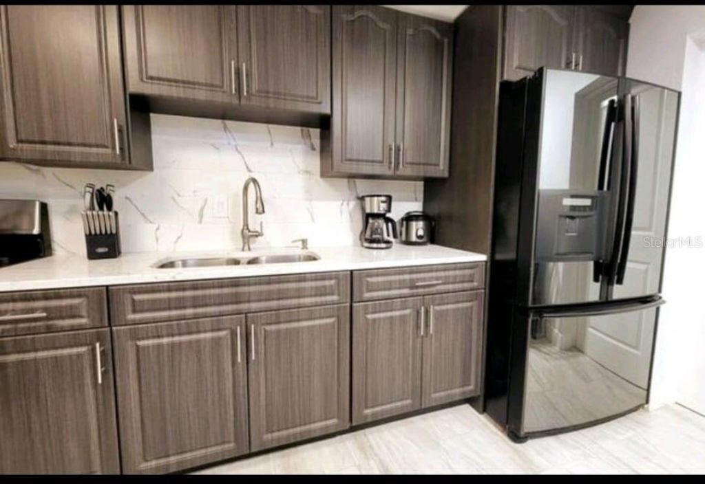 5825 N Thatcher Avenue, Tampa, FL 33614 Photo