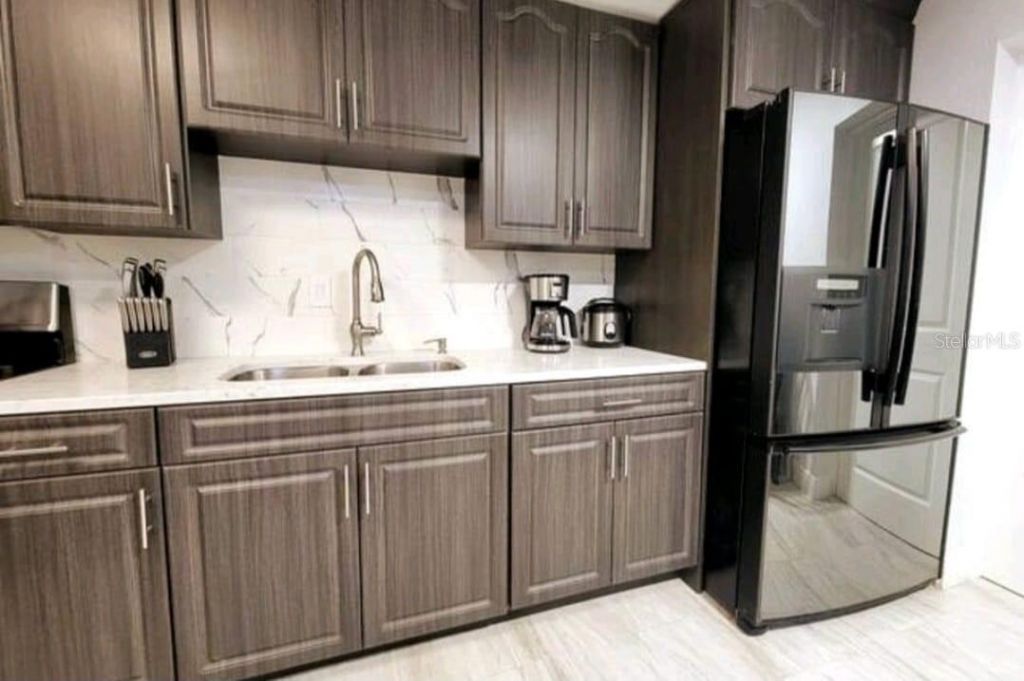 5825 N Thatcher Avenue, Tampa, FL 33614 Photo