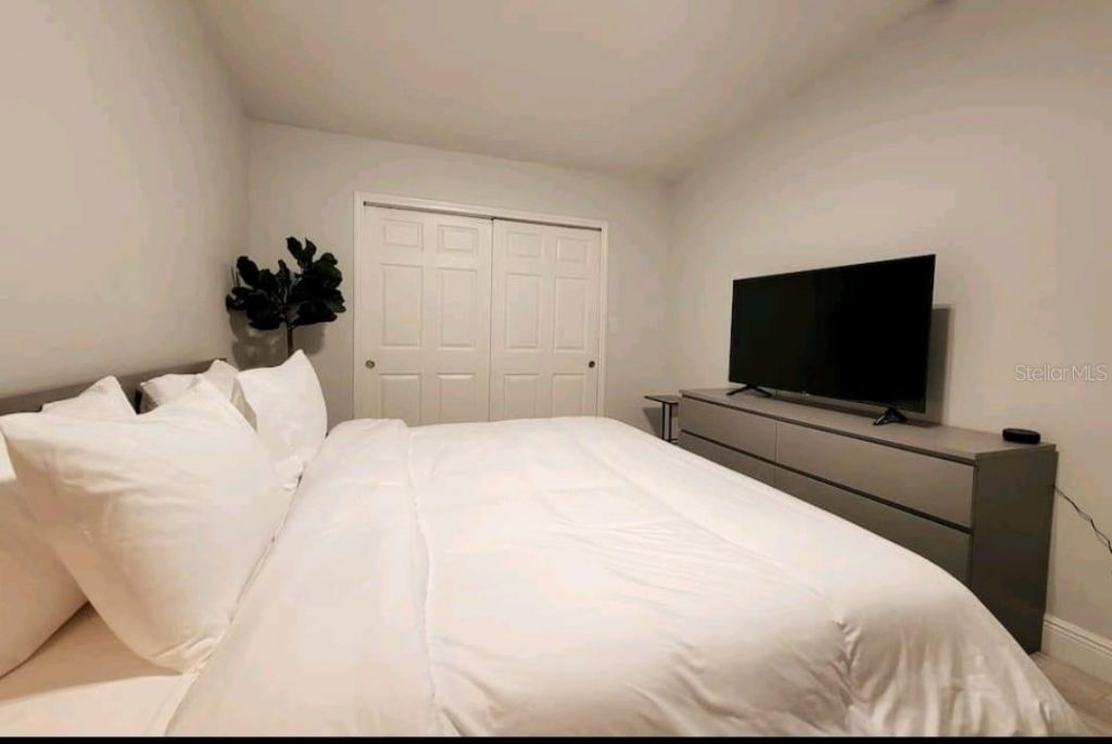 5825 N Thatcher Avenue, Tampa, FL 33614 Photo