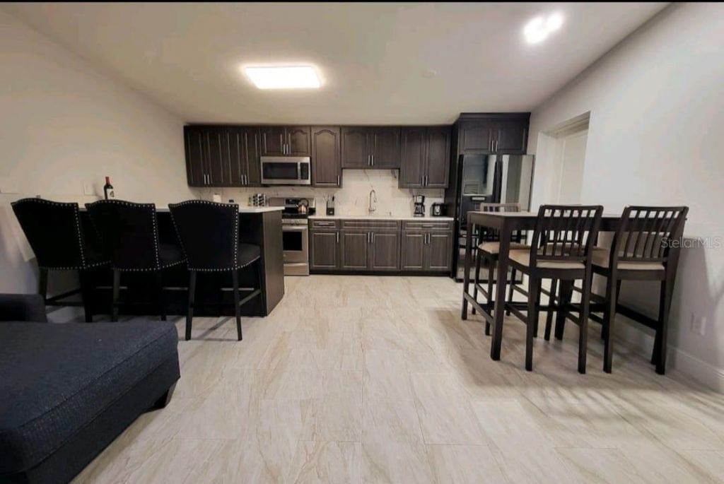 5825 N Thatcher Avenue, Tampa, FL 33614 Photo