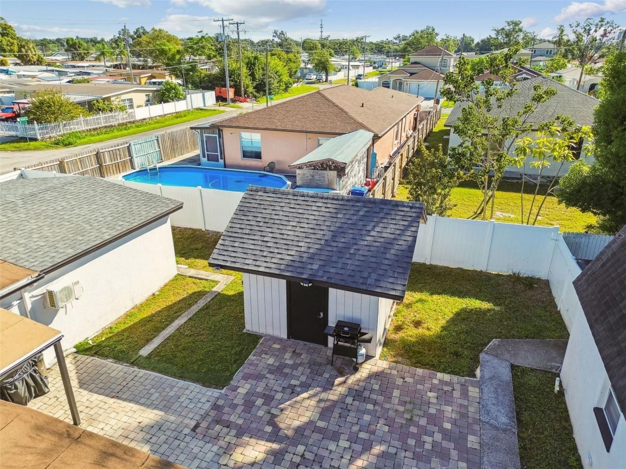 5825 N Thatcher Avenue, Tampa, FL 33614 Photo