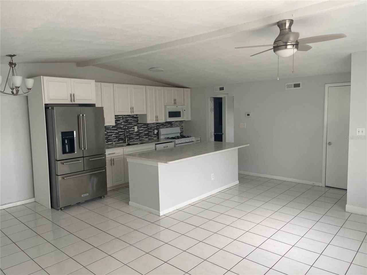 5825 N Thatcher Avenue, Tampa, FL 33614 Photo