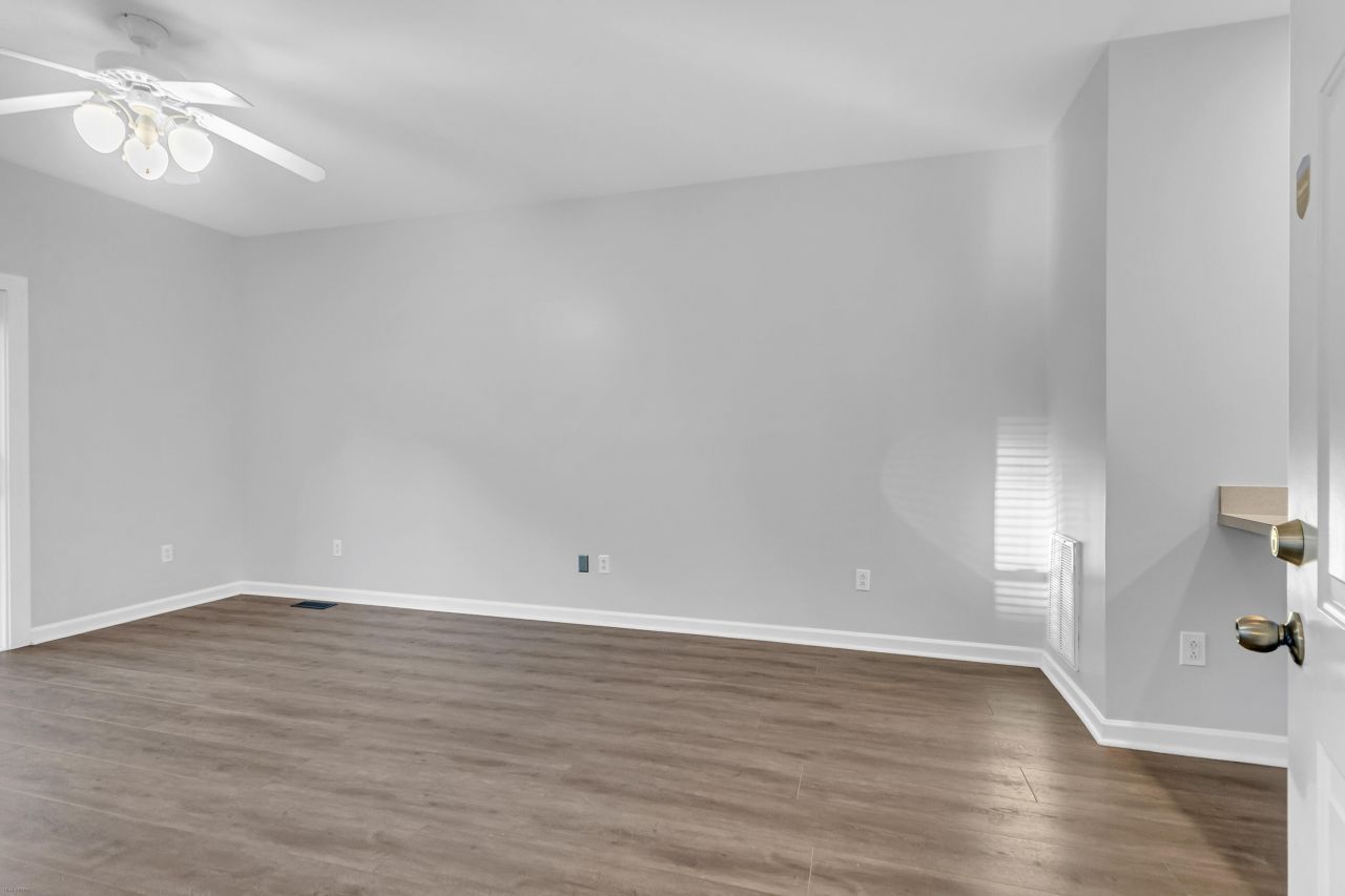 1829 Dogwood Road Photo 4