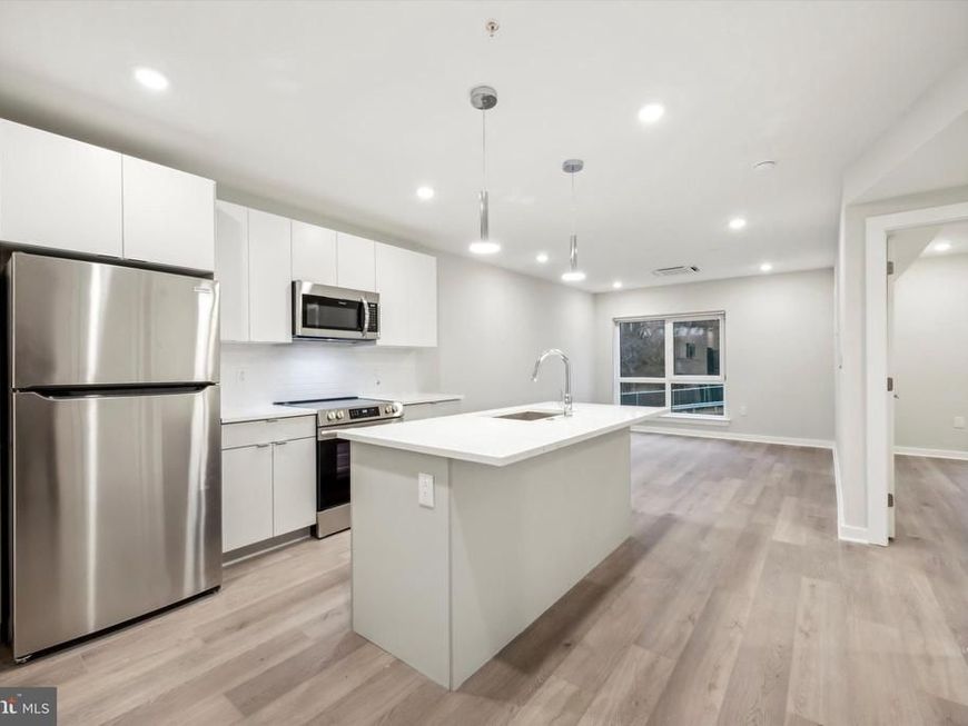 3449 Scotts Lane, Unit A409, Philadelphia, PA 19129 Main Photo