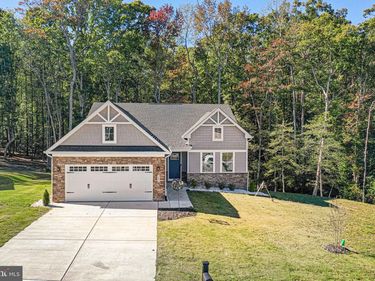 289 PLEASANTS LANE, KILMARNOCK, VA 22482