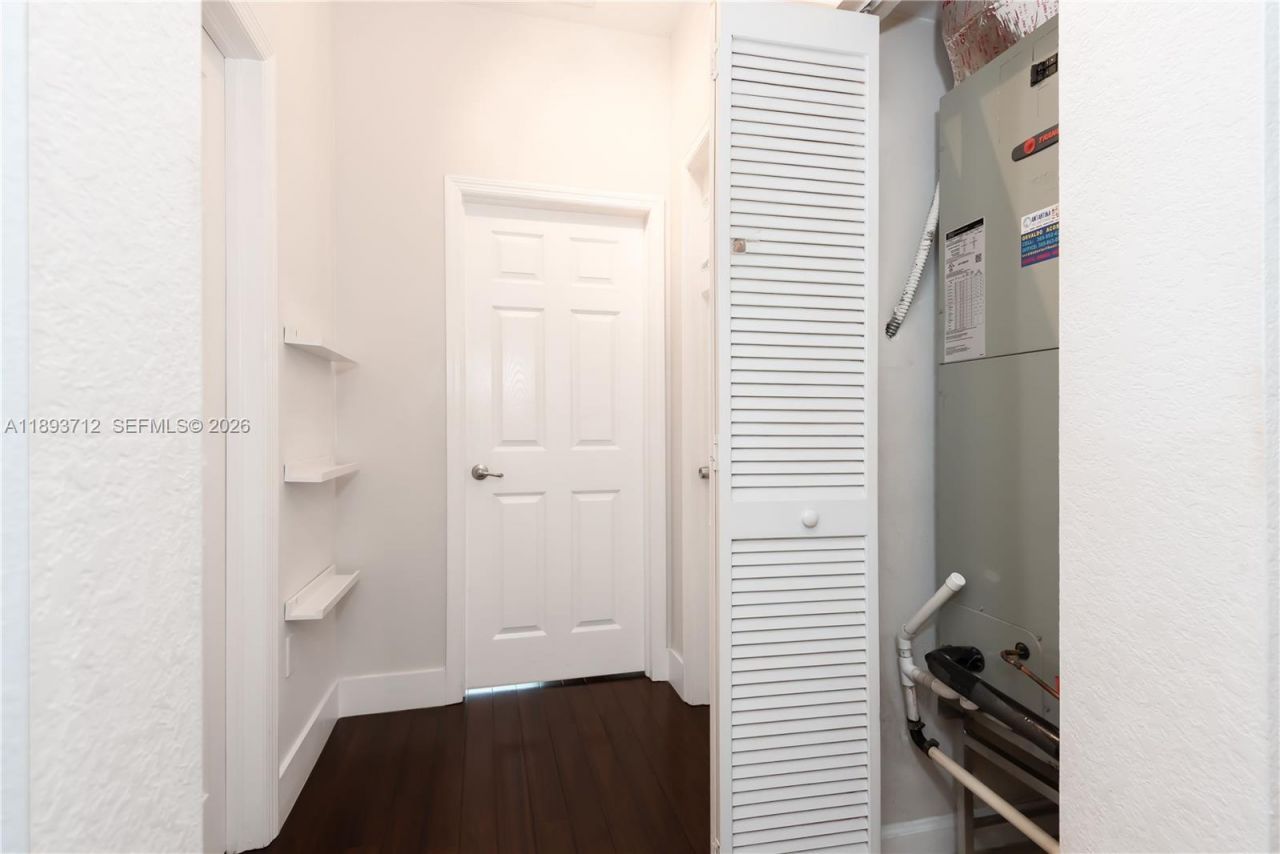 10742 NW 74th Ln, Doral, FL 33178 Photo