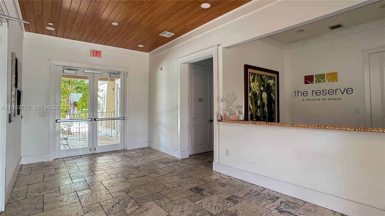 10742 NW 74th Ln, Doral, FL 33178 Photo