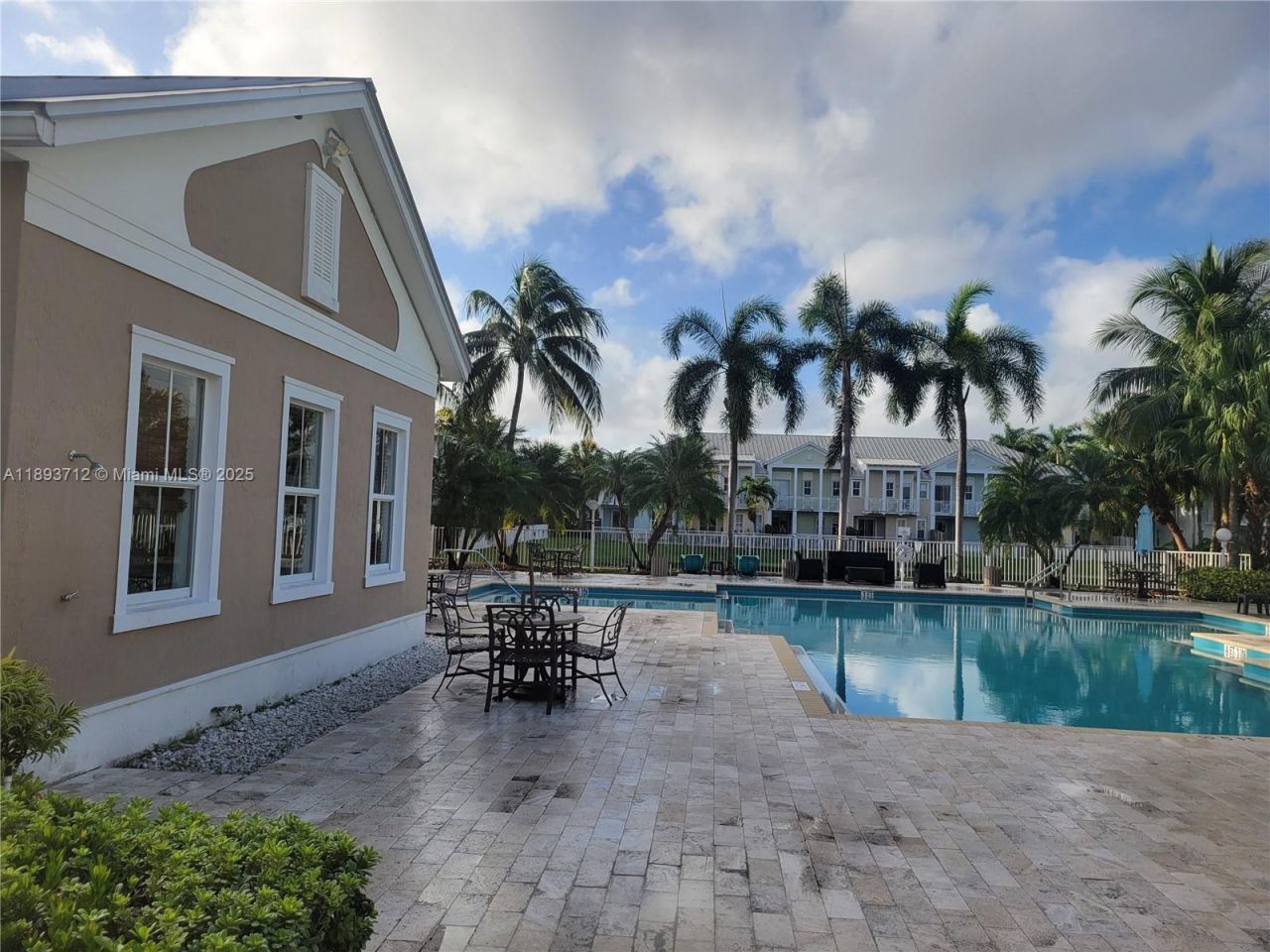 10742 NW 74th Ln, Doral, FL 33178 Photo