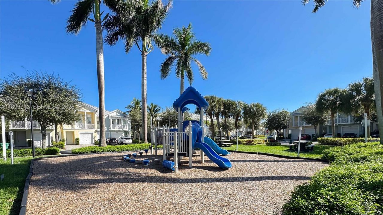 10742 NW 74th Ln, Doral, FL 33178 Photo