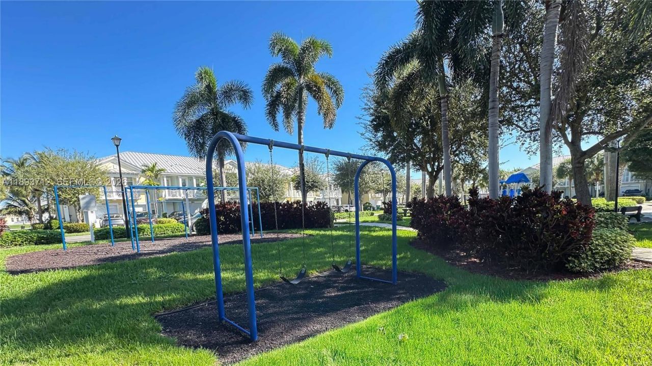 10742 NW 74th Ln, Doral, FL 33178 Photo