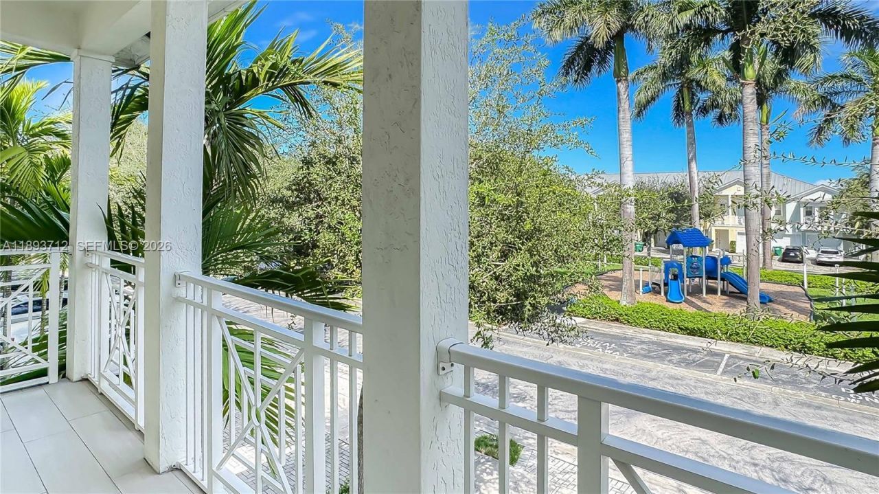 10742 NW 74th Ln, Doral, FL 33178 Photo