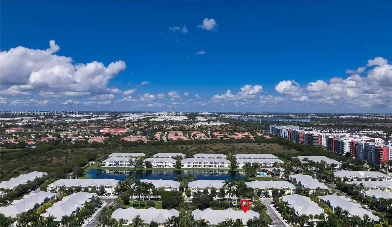 10742 NW 74th Ln, Doral, FL 33178 Photo