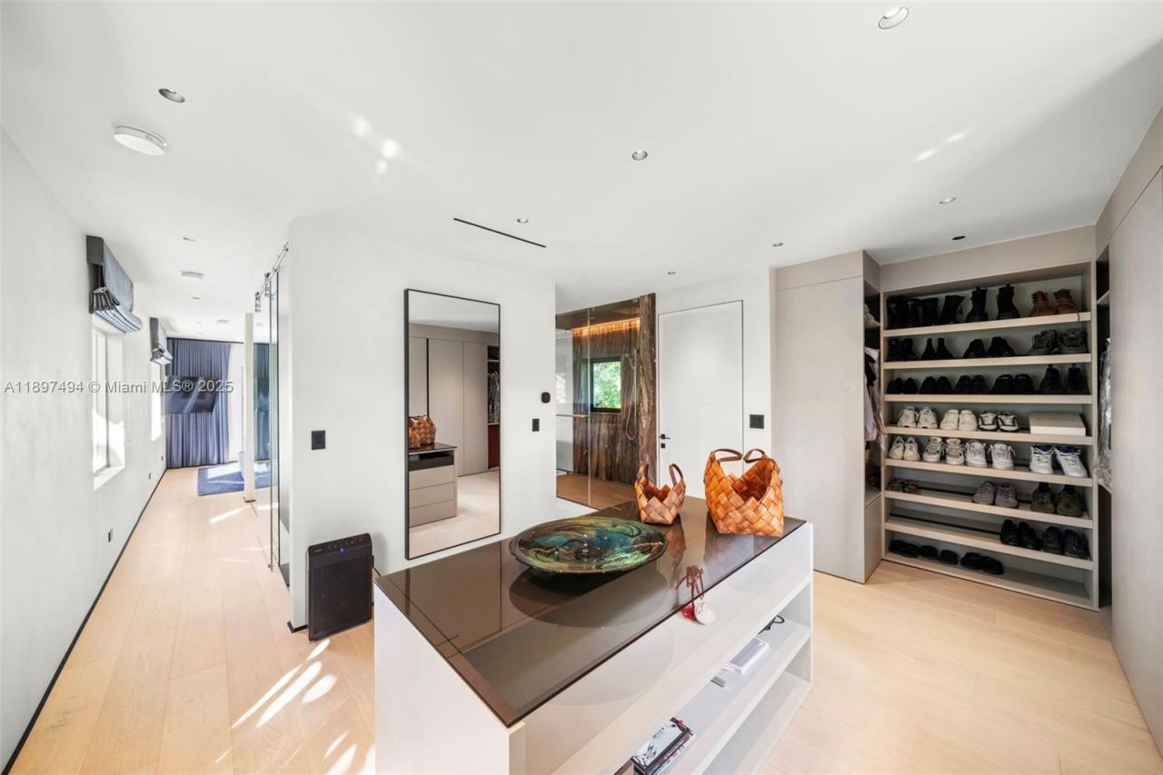 244 W San Marino Dr, Miami Beach, FL 33139 Photo