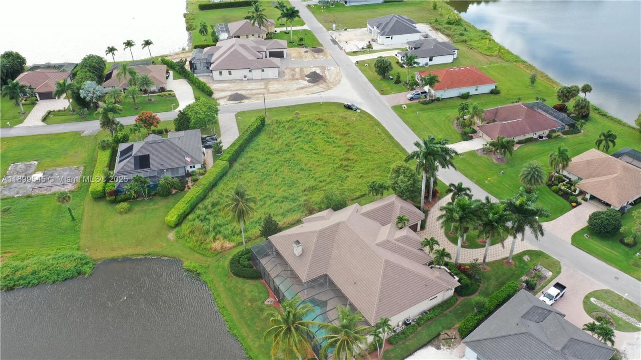 18018 Royal Hammock Blvd, Naples, FL 34114 Photo