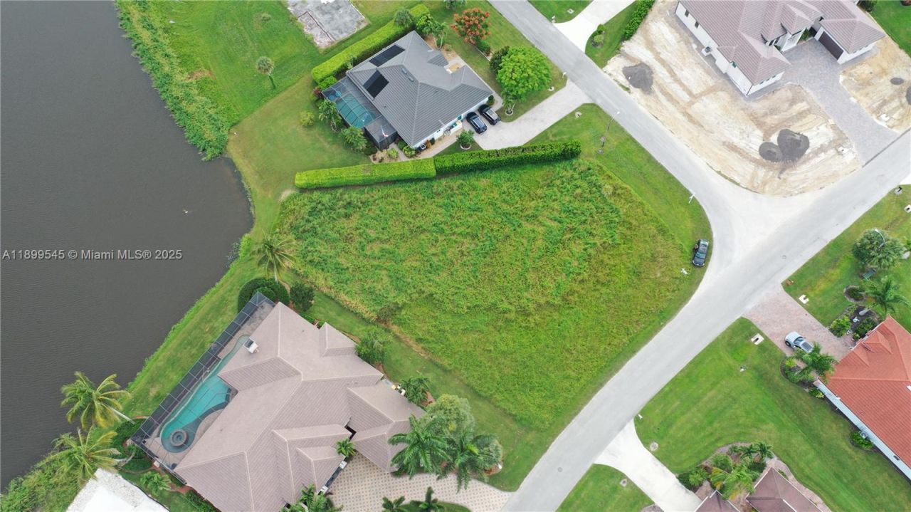 18018 Royal Hammock Blvd, Naples, FL 34114 Photo