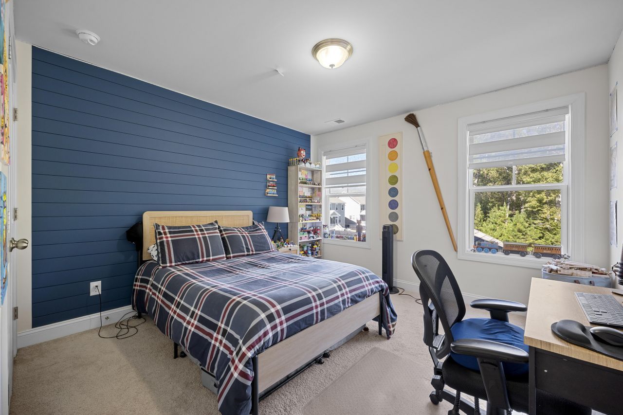 1060 Hunt Club Photo 27