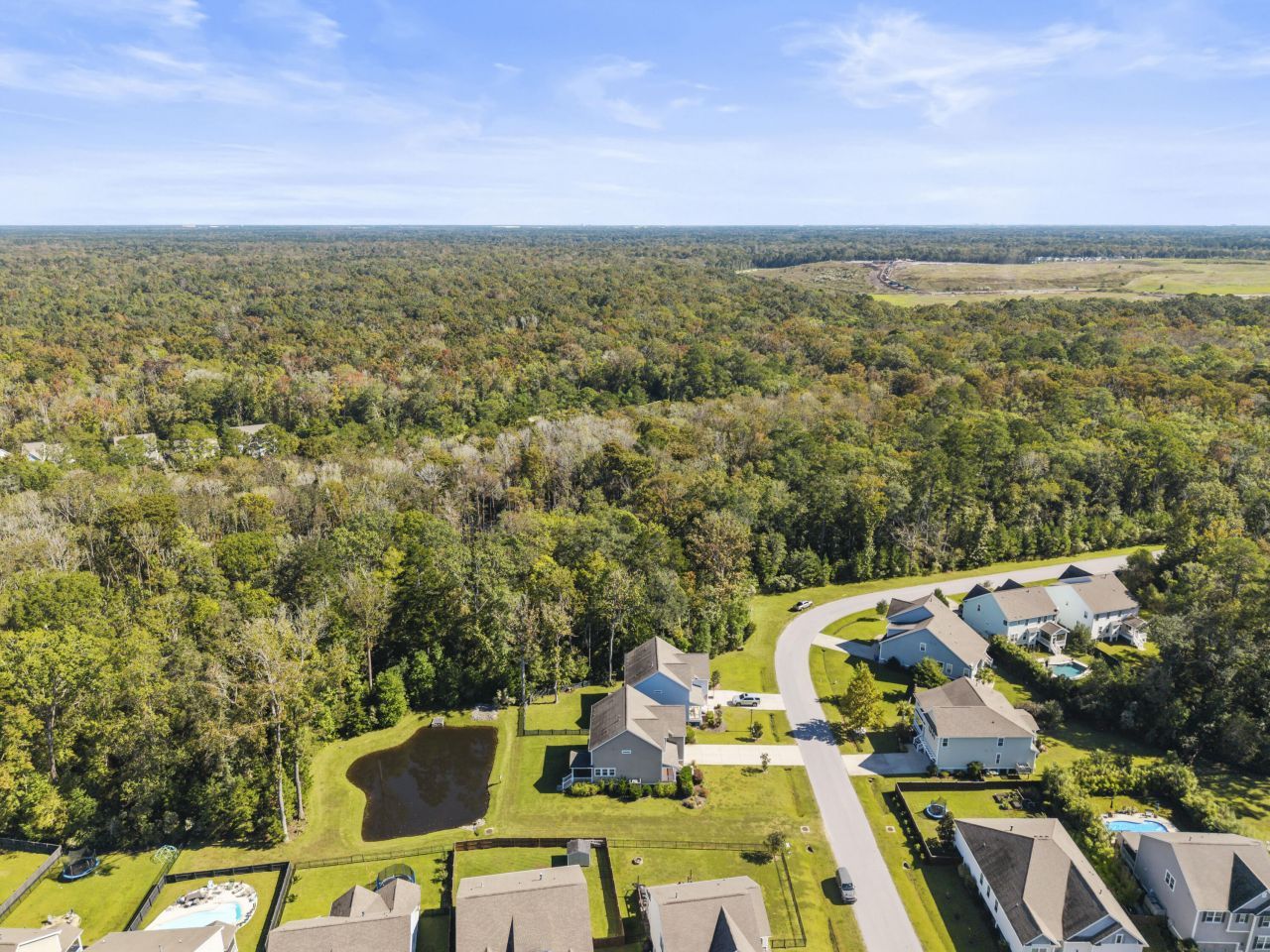 1060 Hunt Club Photo 38