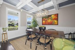 1060 Hunt Club photo 4