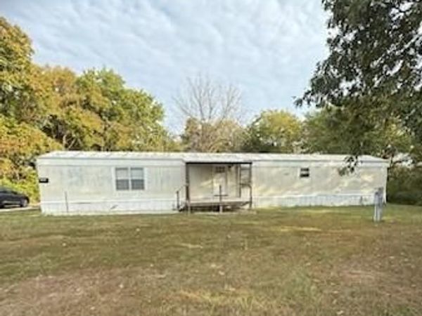 1245 Highway Jj, Elsberry, MO 63343