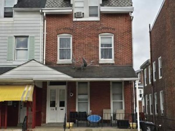 208 STANBRIDGE STREET, NORRISTOWN, PA 19401