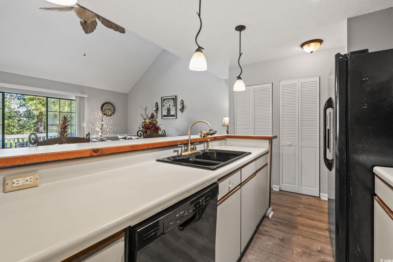 4349 Spa Dr. Photo 5