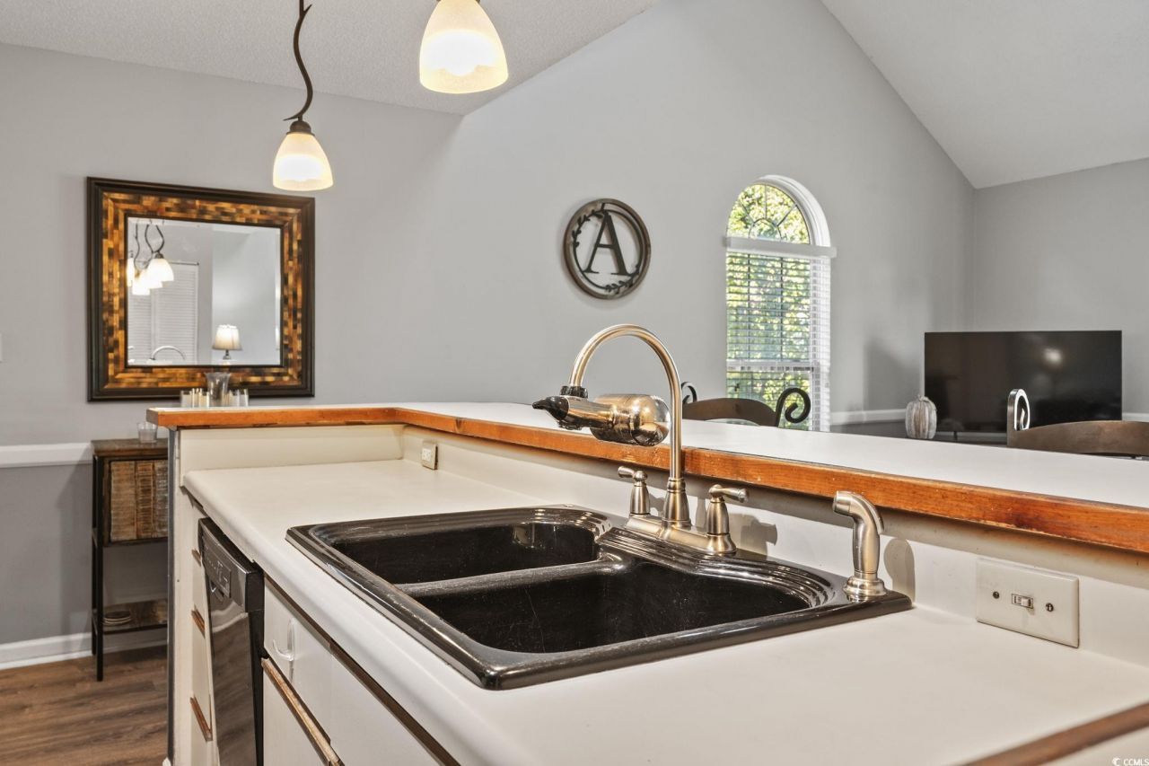 4349 Spa Dr. Photo 9