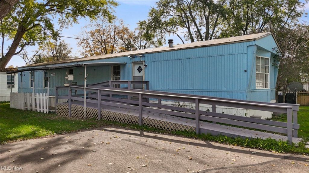 1520 Orange Road, Ashland, OH 44805 Main Photo