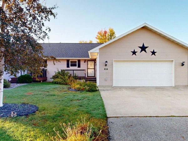 227 Westview Dr S, Rockwell, IA 50469