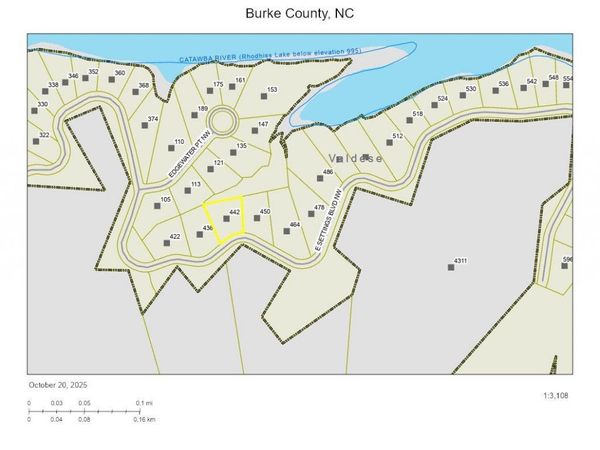442 E Settings Boulevard NW, Morganton, NC 28655