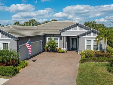 6137 LUNGO LAGO DRIVE, SARASOTA, FL 34241