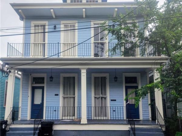 1211 COLISEUM Street, New Orleans, LA 70130