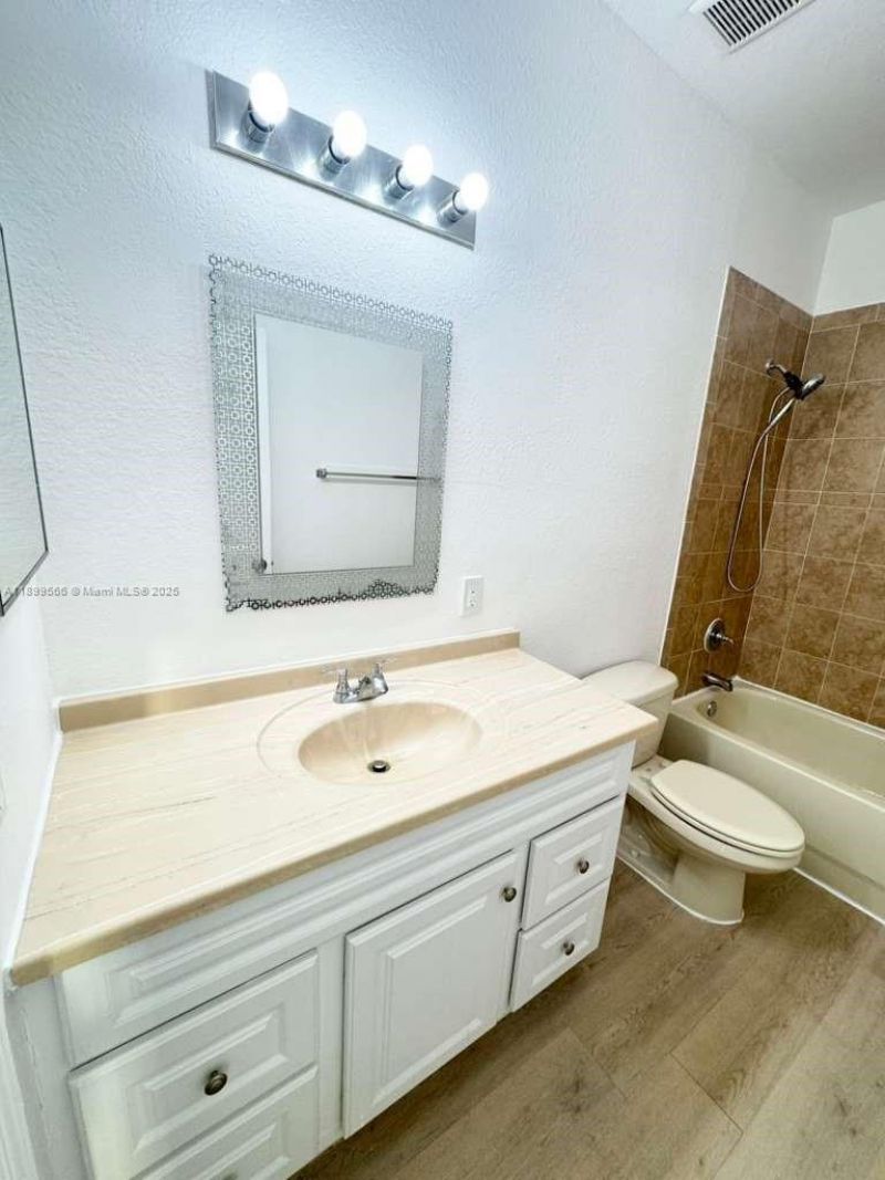 2962 NW 35th Ave, Unit 2962, Lauderdale Lakes, FL 33311 Photo